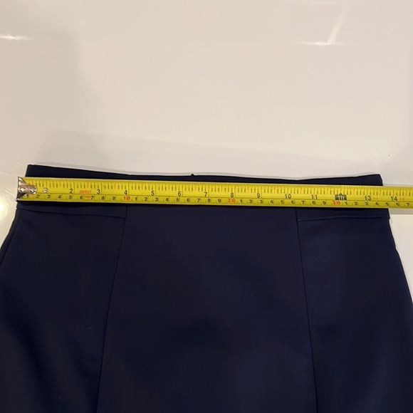 Gorgeous Navy pencil Skirt H&M, lined - Picture 6 of 8